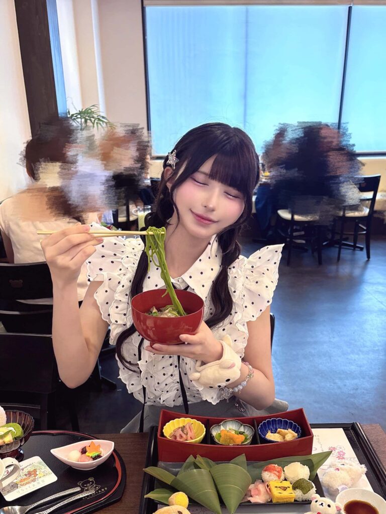 鈴都りせ（すずみや りせ）【青色】プロフィール｜iON!【アイオン】画像