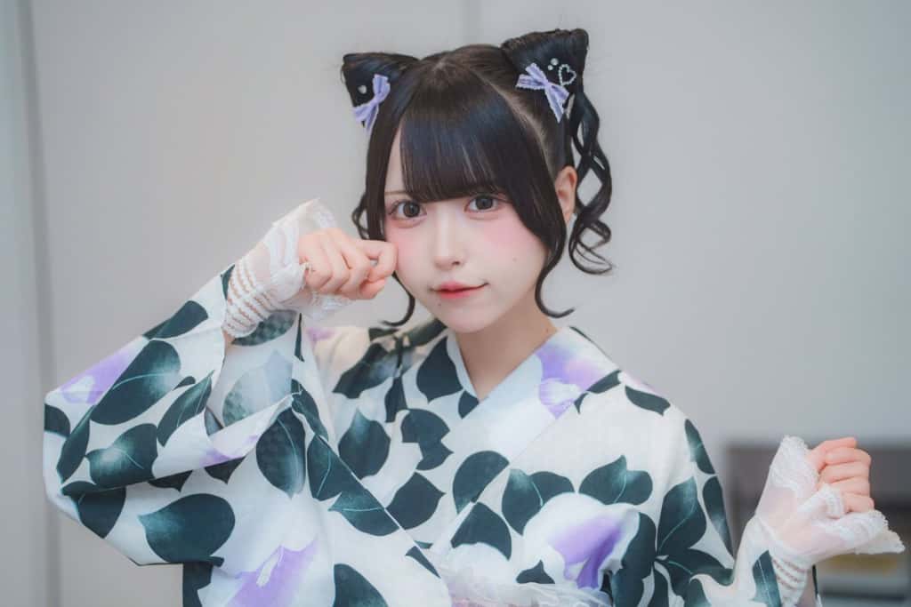 伽久耶 くらら（かぐや くらら）【紫色】プロフィール｜iON!【アイオン】　画像