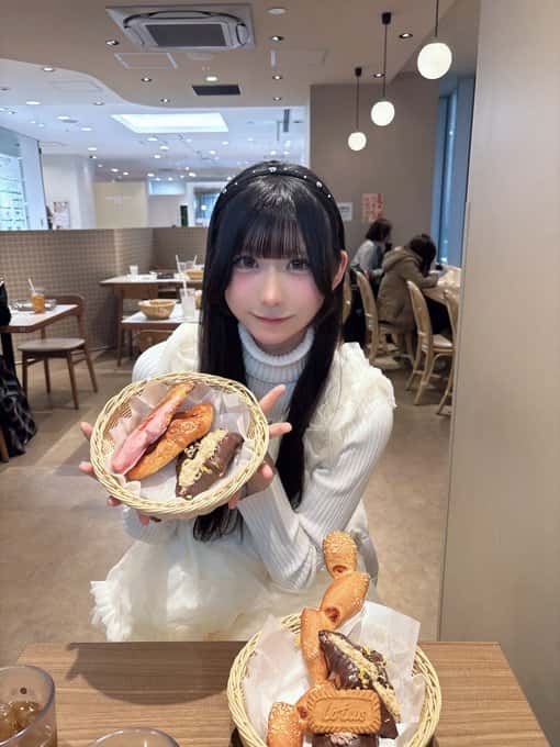 透明 くりあ(とまり くりあ)【水色】プロフィール｜iON!【アイオン】