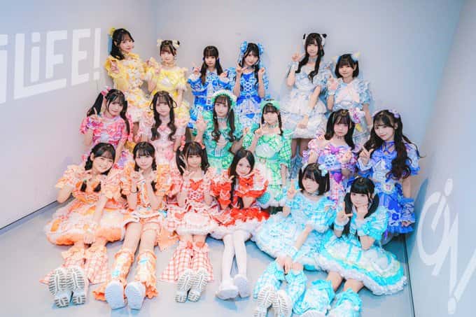 LIVE情報 12月13日：『iLiFE!×iON! 2MAN LIVE『i!』』＠神田スクエアホール｜iON!【アイオン】