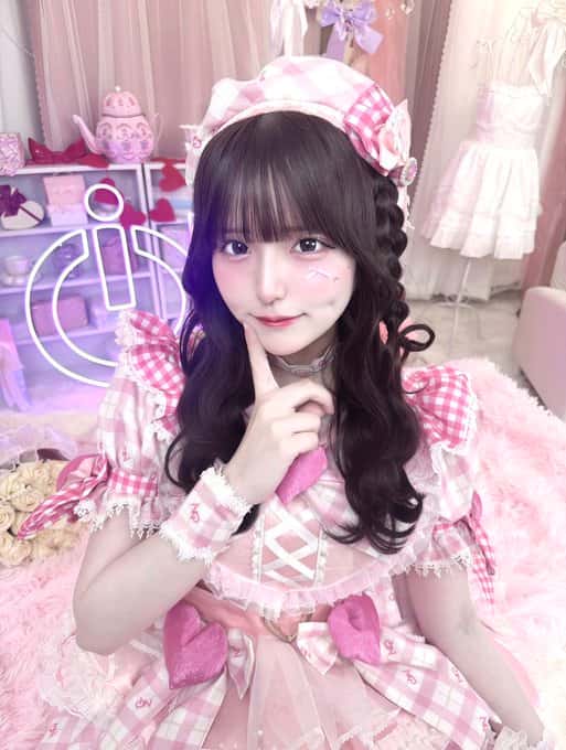 苺川 えくぼ(まいせん えくぼ)【サポートメンバー加入！】【ピンク】プロフィール｜iON!【アイオン】