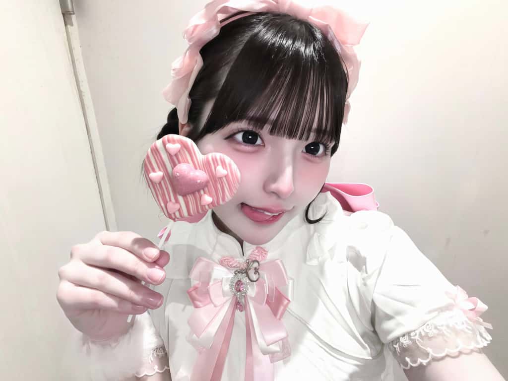 苺川えくぼ(まいせんえくぼ)【サポートメンバー加入！】【ピンク】プロフィール｜iON!【アイオン】