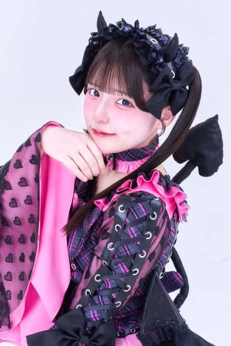 苺川えくぼ(まいせんえくぼ)【サポートメンバー加入！】【ピンク】プロフィール｜iON!【アイオン】