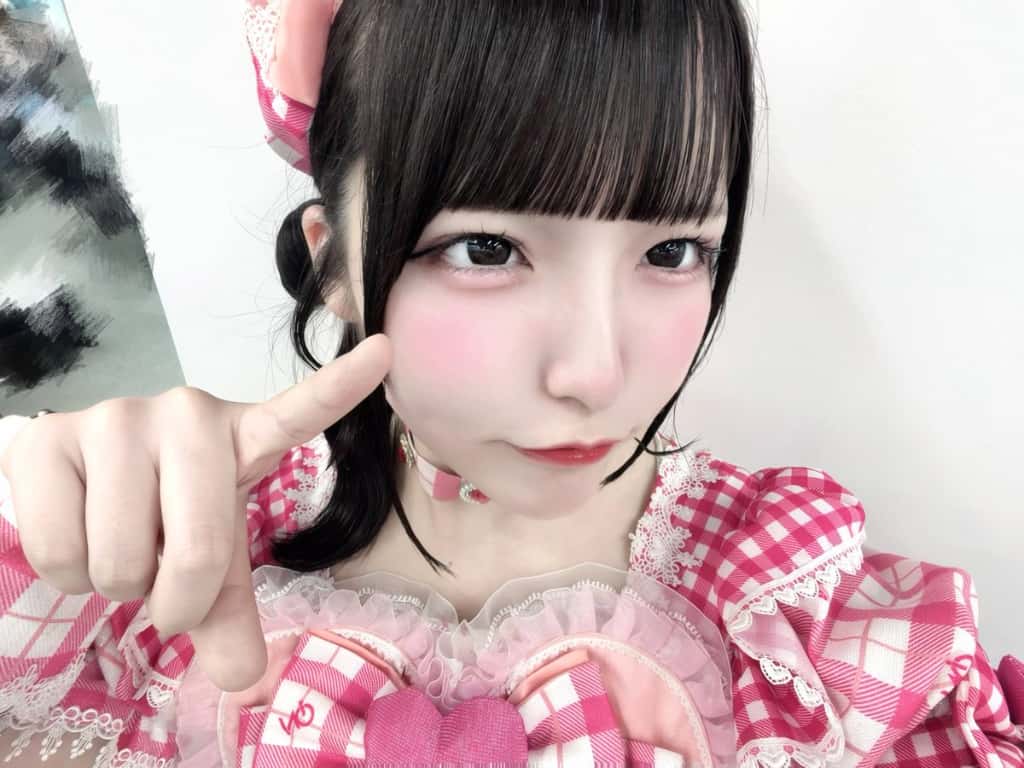苺川えくぼ(まいせんえくぼ)【サポートメンバー加入！】【ピンク】プロフィール｜iON!【アイオン】