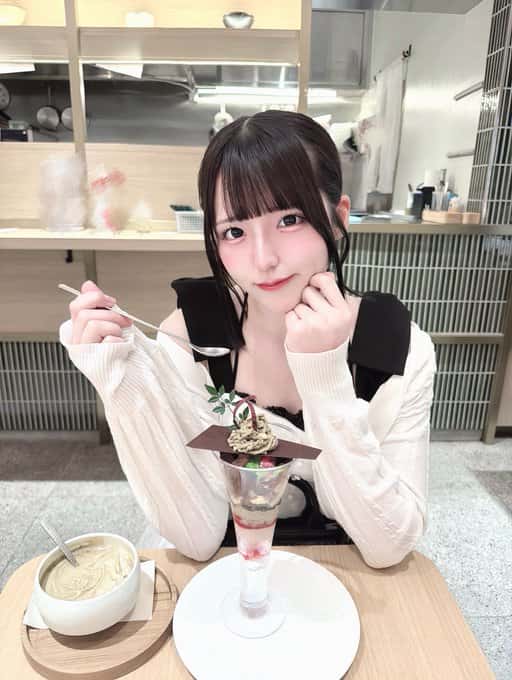 苺川えくぼ(まいせんえくぼ)【サポートメンバー加入！】【ピンク】プロフィール｜iON!【アイオン】